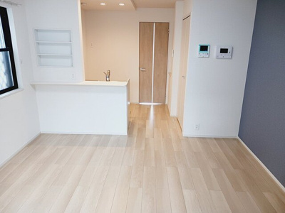 【内装】 | アヴァンセ | 明るい室内です