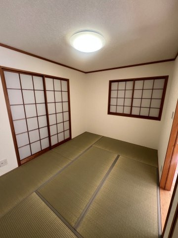 草加市北谷二丁目戸建の和室