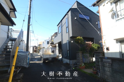 【前面道路含む現地写真】 | 綾瀬市深谷南4丁目 新築戸建て 全1棟【仲介手数料無料】 | ※令和7年11月上旬に撮影