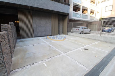 【駐車場】 | ファーストフィオーレ江坂垂水町