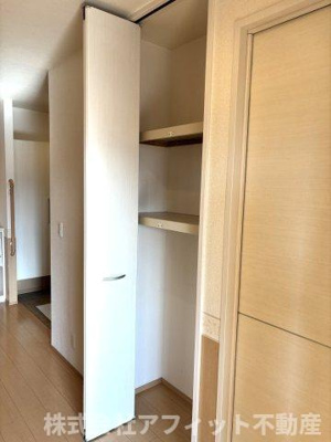 【その他】 | メゾンソレイユ A棟 | 廊下収納