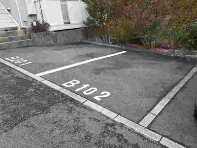 【駐車場】 | メゾン・モンシェリＢ | 駐車スペースもあります