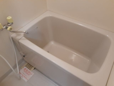 【浴室】 | メゾン・モンシェリＢ | 日々の疲れを癒すお風呂付です