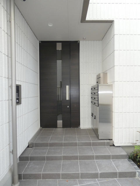 カーサビアンカ学芸大学のエントランス|★オートロック付きエントランス★