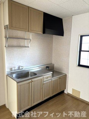 【キッチン】 | ヴェルデュこんどう | 吊戸棚付き