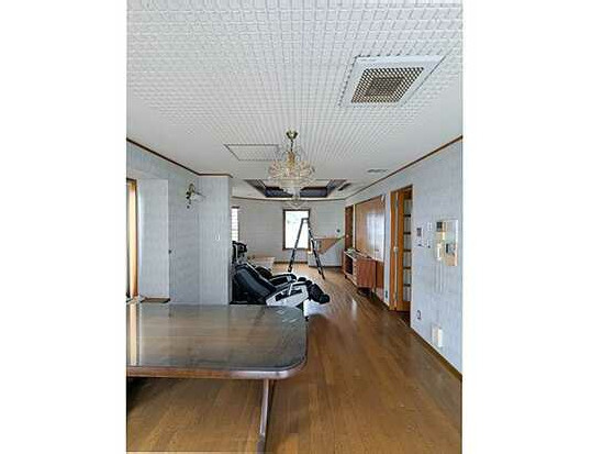 【居間・リビング】