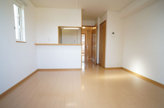 ウエストイリーデⅡの居間・リビング