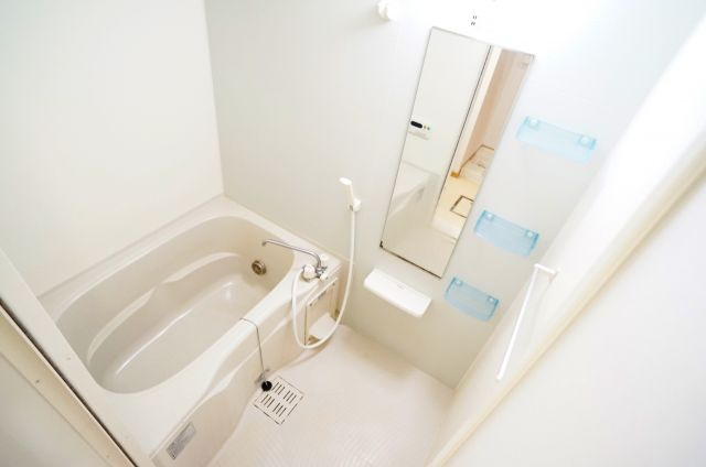 ウエストイリーデⅡの浴室