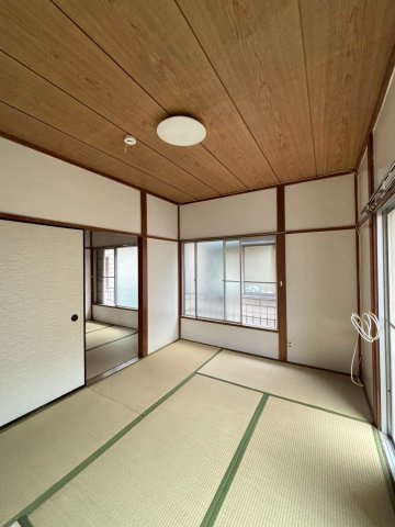 開放的な寝室です