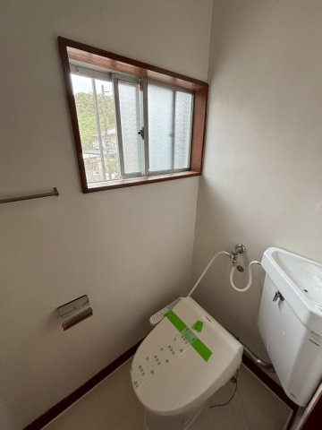 ゆったりとした空間のトイレです