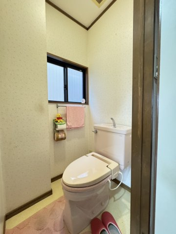 若菜通6丁目戸建のトイレ