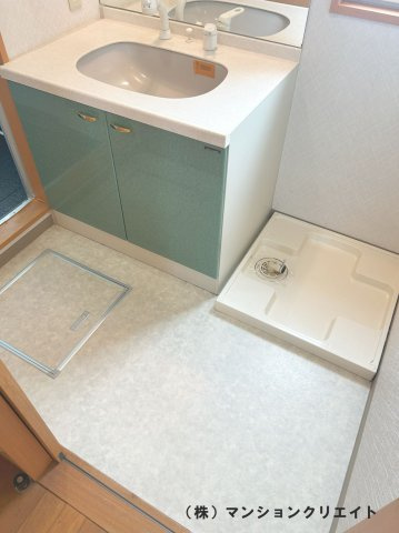 プチアベニュー高木のランドリースペース|室内洗濯機置場