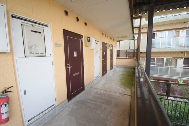 川崎市多摩区登戸の賃貸マンションのロビー