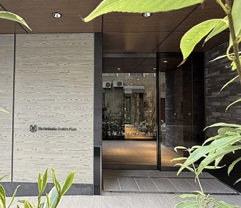 ザ・パークハビオ同心プレイスのエントランス