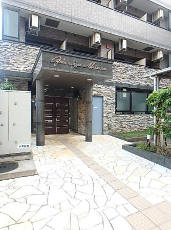 ガラ・ステージ茗荷谷のエントランス