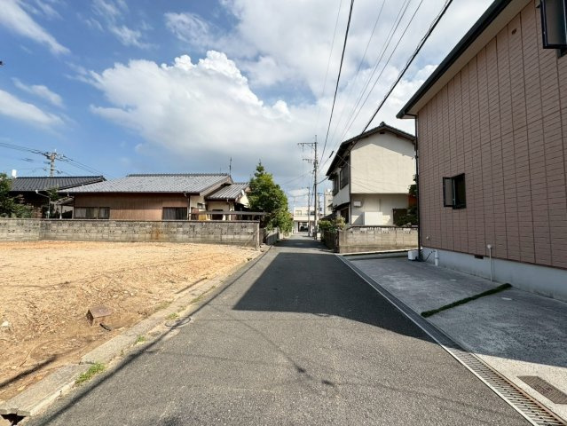 Adoble+ーアドブル＋小倉南区湯川新町4丁目6期　【小倉南区　新築戸建て】の前面道路含む現地写真|現地撮影　2025,9,16　Adoble+ーアドブル＋小倉南区湯川新町4丁目6期　【小倉南区　新築戸建て】