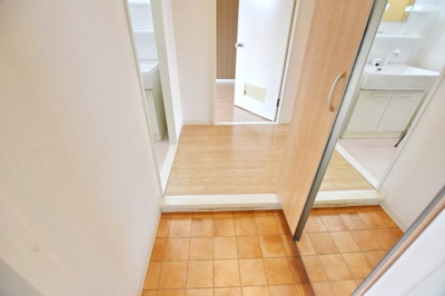 【玄関】 | ハビテーションＷＡＤＡ