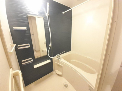 【浴室】 | フィオーレ西庄Ａ | 落ち着いた空間のお風呂です