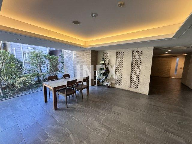 横浜市南区白妙町１丁目の賃貸マンションのロビー