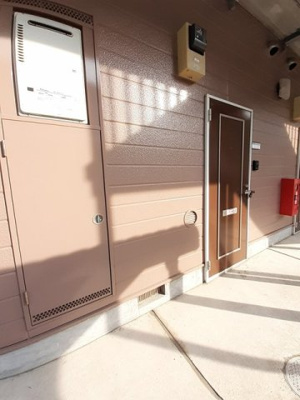 【エントランス】 | カーザ・モラエス | 落ち着いたエントランスです