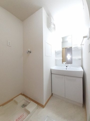 【洗面所】 | ラッフィナート | 広い洗面スペース