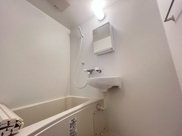 ハイツホワイトの浴室|日々の暮らしに欠かせないお風呂です