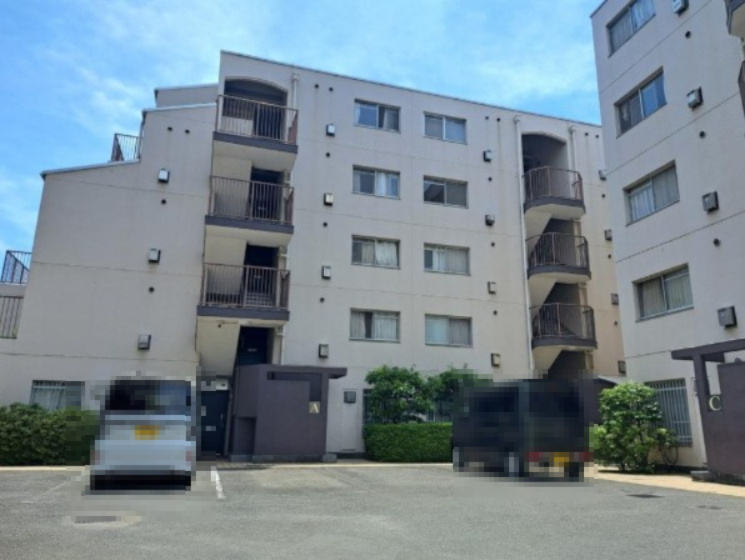 藤和枚方コープの外観|新しい生活にいかがでしょうか？外観はお住まいの顔になります。こだわりたいポイントですね。水回りリフォームやリノベーションも承ってます。
■現地見学・資金計画相談・住宅ローン相談もお問合せ受付中■