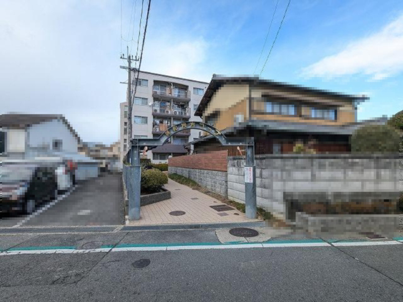 藤和枚方コープのエントランス|■物件内覧・資金計画相談・住宅ローン相談、リフォーム相談、お問合せ受付中■
※当日・翌日のご内覧、ご相談はお電話でのお問合せがスムーズです！