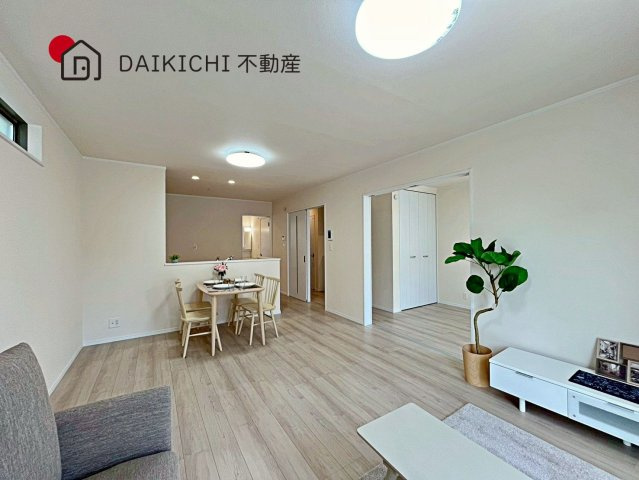 【居間・リビング】 | 北本市宮内2期　新築戸建　全6棟　E号棟