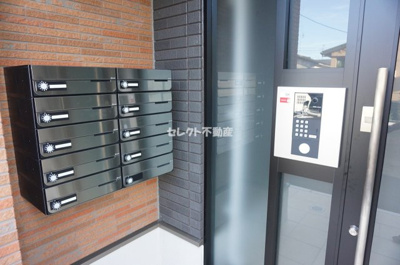 【エントランス】 | シャンゼリゼ | 【シャンゼリゼ】