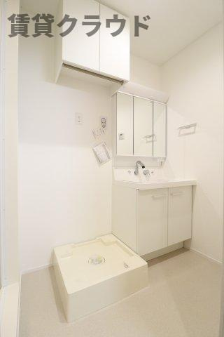 ビューノ陽光の洗面所|広い洗面スペース