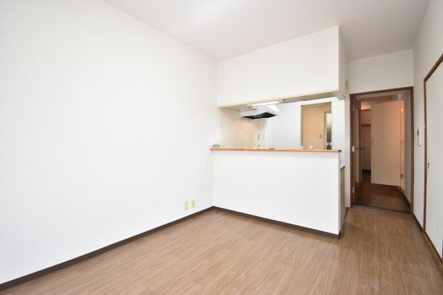 サンロイヤル幸栄の居間・リビング