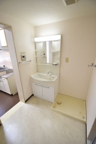 サンロイヤル幸栄の洗面所