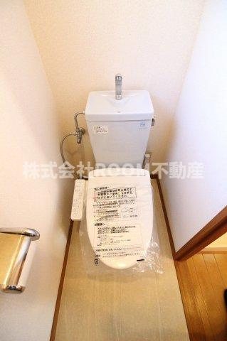 グリーンコーポ早水のトイレ|落ち着いた色調のトイレです