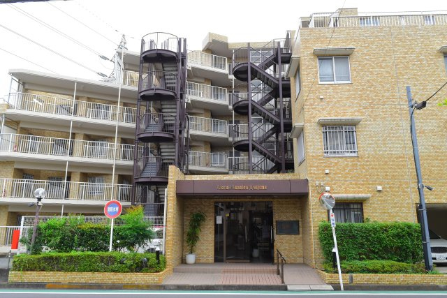 昭島市美堀町５丁目の中古マンションの外観