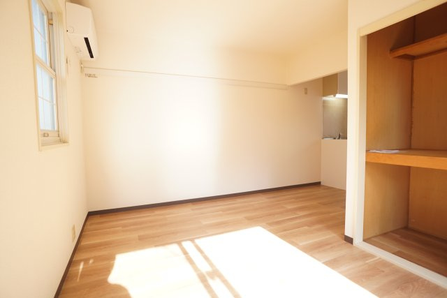 プチ・メゾン仁川の内装