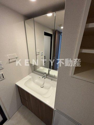 【洗面所】 | ドゥーエ西馬込　Ⅱ | スペースが確保できる洗面所です