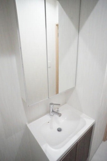 【独立洗面台】