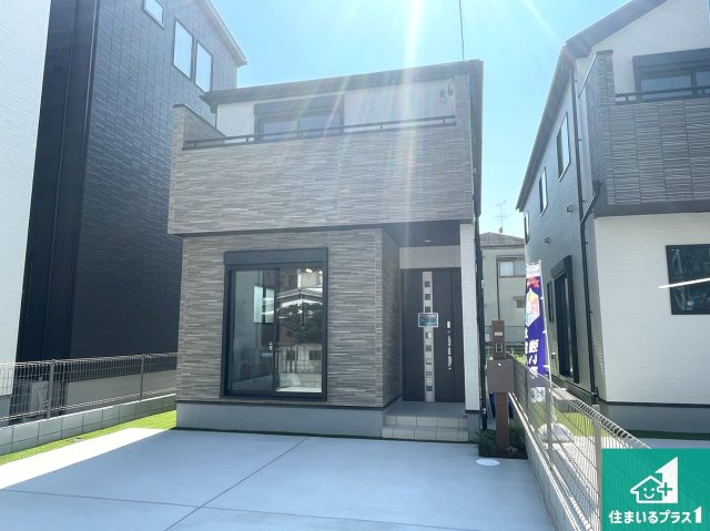 高槻市高西町　新築一戸建ての外観|安心の10年保証！外観を美しく保ち、雨水で汚れを落とします！気になることがありましたら、お気軽にお問い合わせください！