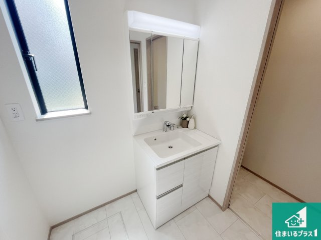 高槻市高西町　新築一戸建てのその他|ハンドシャワー付き！洗顔もシャンプーもラクラク！