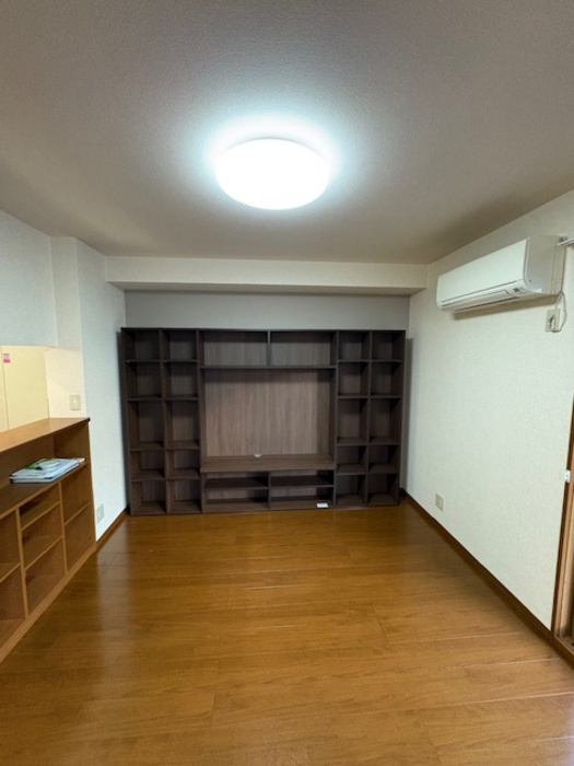 グレースハイム六の坪の居間・リビング