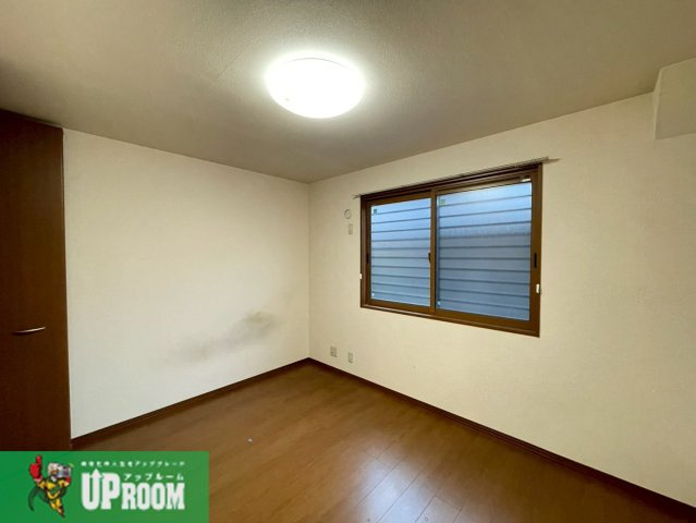 グレースハイム六の坪の洋室