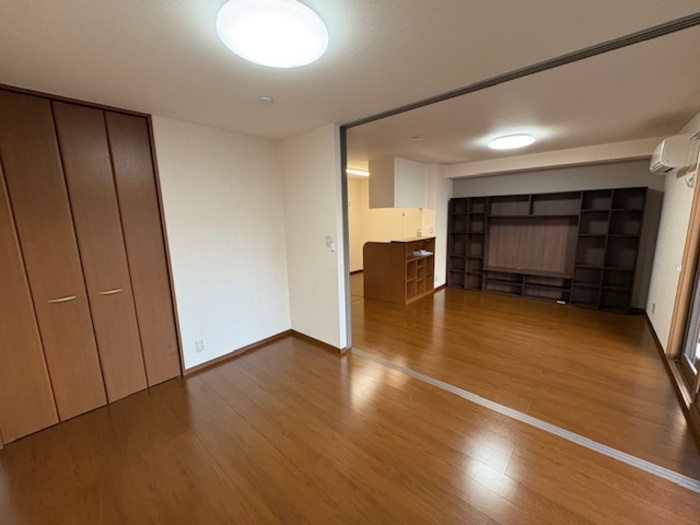 グレースハイム六の坪の居間・リビング