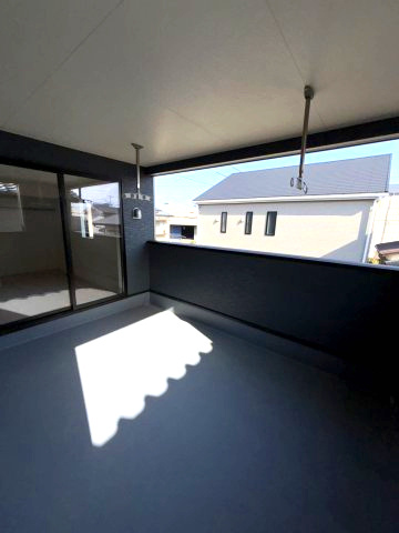 クレイドルガーデン西垣生第2-1号棟　新築分譲住宅(全2棟)のバルコニー|バルコニーがあります