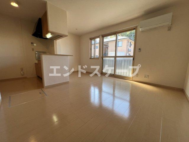 アージュ　Ⅲの居間・リビング|高崎、前橋のお部屋探しはエンドスケープまで！お客様の理想お聞かせ下さい♪