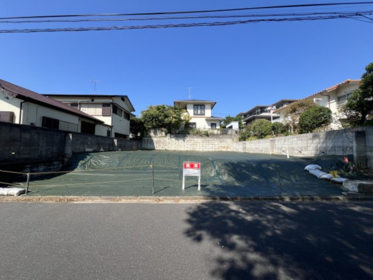 建築条件なし！駅まで徒歩６分の閑静な住宅街の高台にある売地