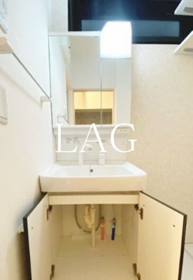 【洗面所】 | ヴェスパーマティーニ亀有 | 独立洗面台です。