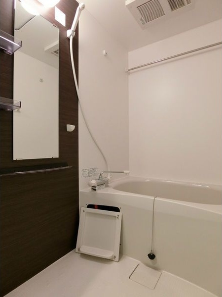 リブリ・汐路の浴室