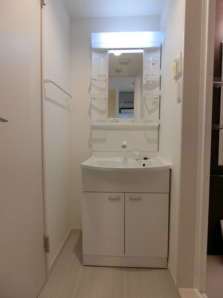 リブリ・汐路の洗面所