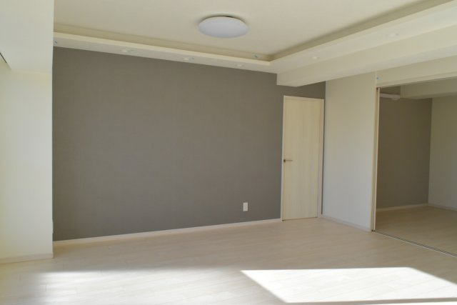 府中市住吉町２丁目の中古マンションの居間・リビング